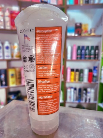 veet-hold-face-wash-big-0